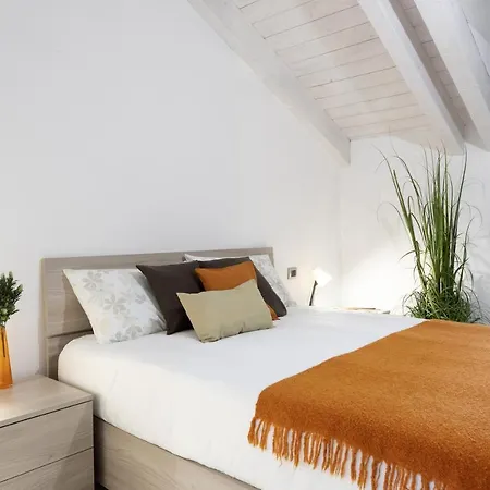 Alba-asti-langhe Con Vigna, Patio E Piscina Villa